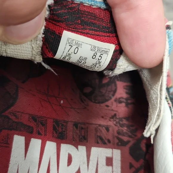 Vans Marvel Spider-Man Graphic Slip-Ons Mens 7 Womens 8.5 - Picture 8 of 10